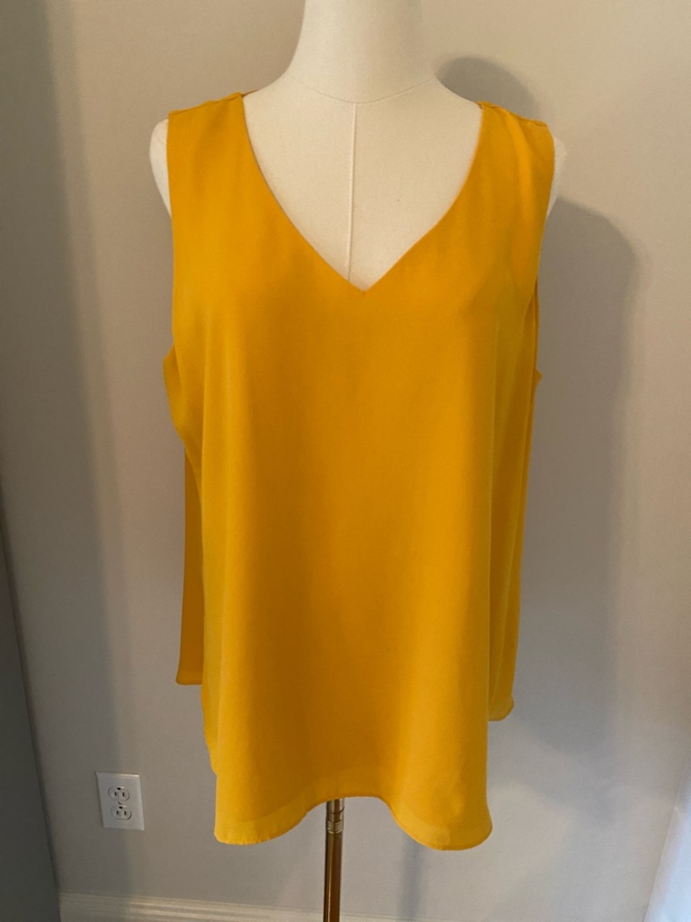 Classic V-Neck Sleeveless Camisole - Mustard Yellow
